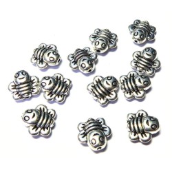 12x Silver Coloured Metal Happy Bee Charm Beads