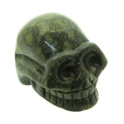 Serpentine Carved Gemstone Skull 03