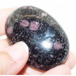 Spinel In Matrix Palmstone Pebble 9