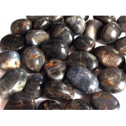 1 x Medium Sapphire Tumblestone