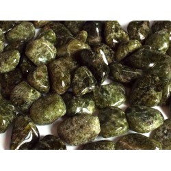 1 x Small Vesuvianite Tumblestone